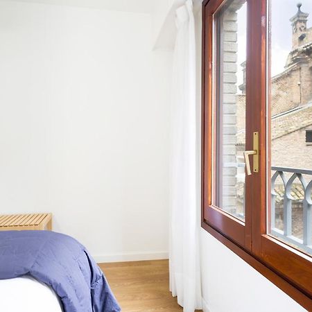 Apartamento Con Vistas En Centro Historico Zaragoza Bagian luar foto